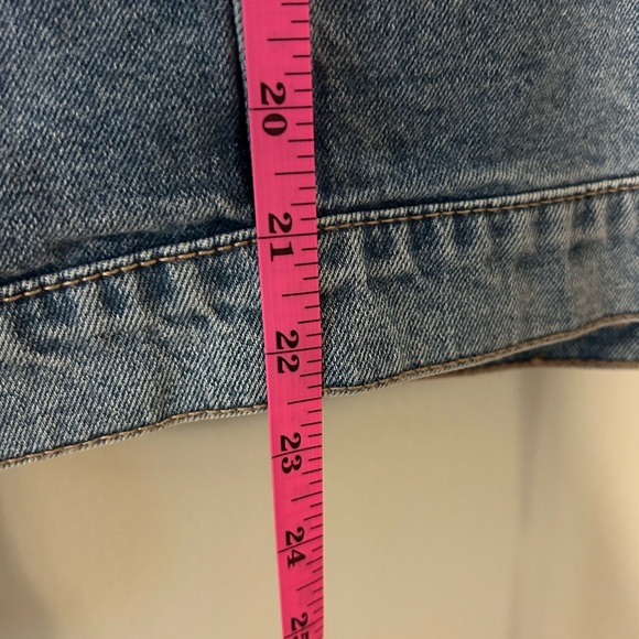 NWT Express light wash denim jean jacket size large - Picture 8 of 9